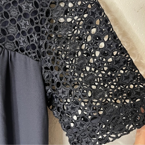 Ann Taylor Navy Embellished Crochet Blouse 3/4 Sleeve L - Picture 4 of 16